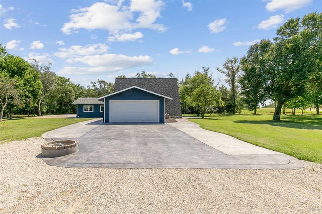 7734 S 143rd St E, Derby, KS 67037