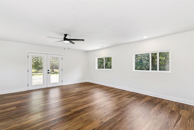 7734 S 143rd St E, Derby, KS 67037