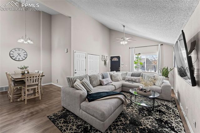 3435 Foxridge Drive, Colorado Springs, CO 80916