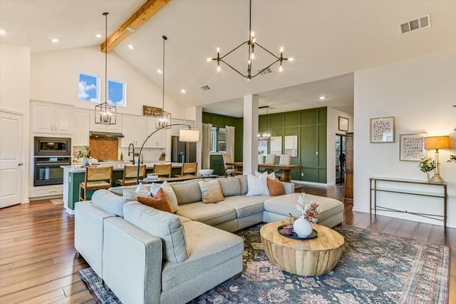 289 Helena LN, Kyle, TX 78640