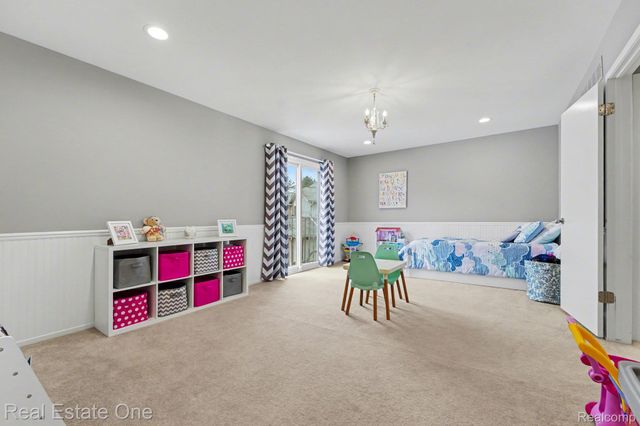 6463 Maple Hills Lane, Bloomfield Hills, MI 48301