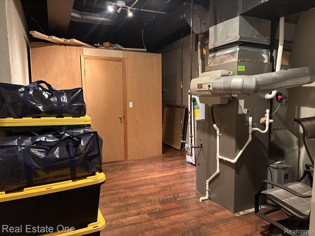 6463 Maple Hills Lane, Bloomfield Hills, MI 48301