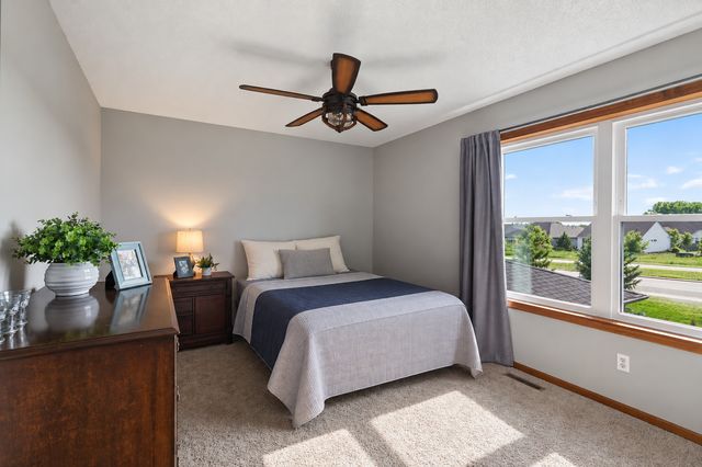 1245 Vernon Drive, Carver, MN 55315