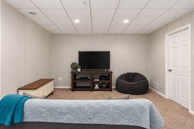 1245 Vernon Drive, Carver, MN 55315
