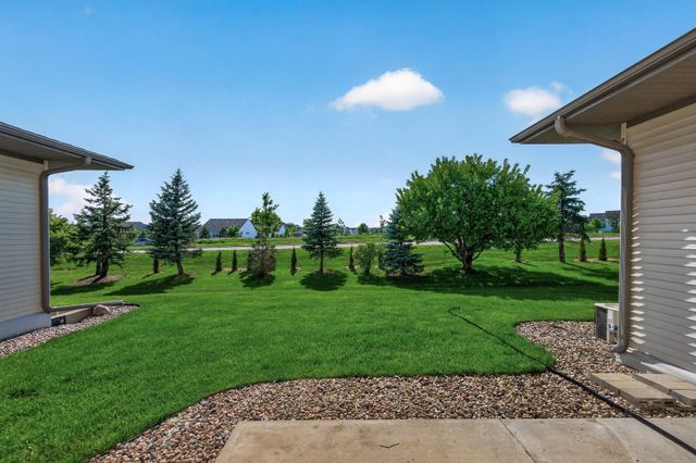 1245 Vernon Drive, Carver, MN 55315