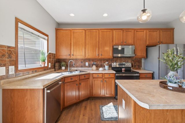1245 Vernon Drive, Carver, MN 55315