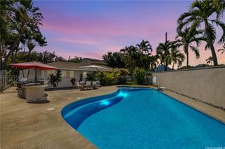 676 Mokapu Road, Kailua, HI 96734