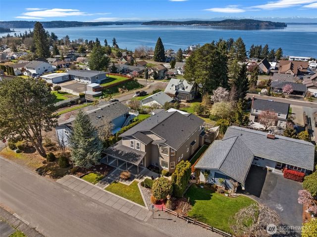 1607 Nisqually Street, Steilacoom, WA 98388