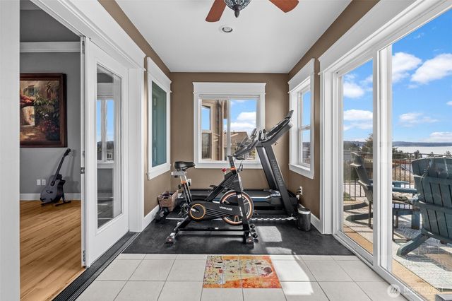 1607 Nisqually Street, Steilacoom, WA 98388