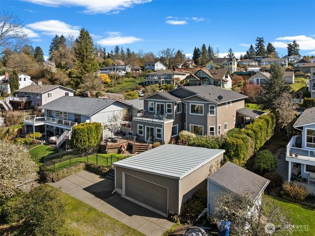 1607 Nisqually Street, Steilacoom, WA 98388