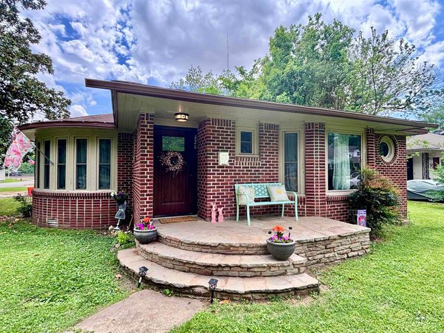 426 NW 2Nd St, Walnut Ridge, AR 72476
