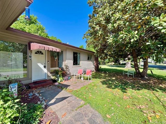 426 NW 2Nd St, Walnut Ridge, AR 72476