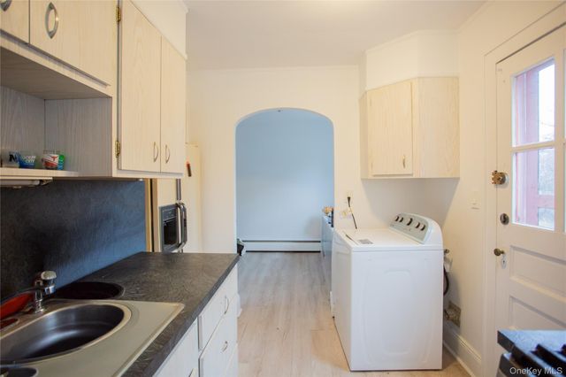 76 Clayton Clayton Avenue, East Atlantic Beach, NY 11561