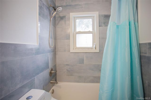 76 Clayton Clayton Avenue, East Atlantic Beach, NY 11561