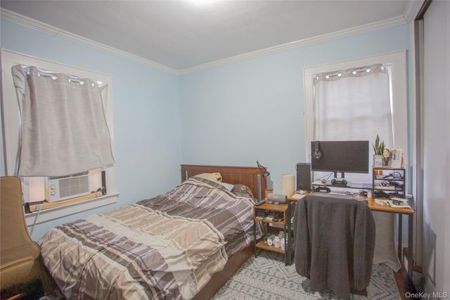 76 Clayton Clayton Avenue, East Atlantic Beach, NY 11561