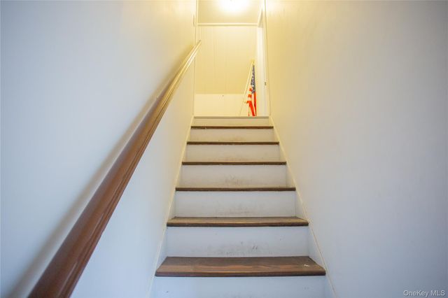 76 Clayton Clayton Avenue, East Atlantic Beach, NY 11561