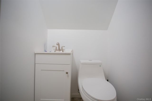 76 Clayton Clayton Avenue, East Atlantic Beach, NY 11561