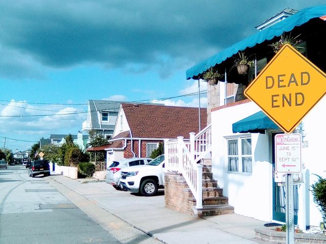 76 Clayton Clayton Avenue, East Atlantic Beach, NY 11561