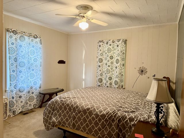 325 Spring St, Wartrace, TN 37183