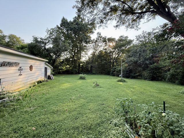 325 Spring St, Wartrace, TN 37183