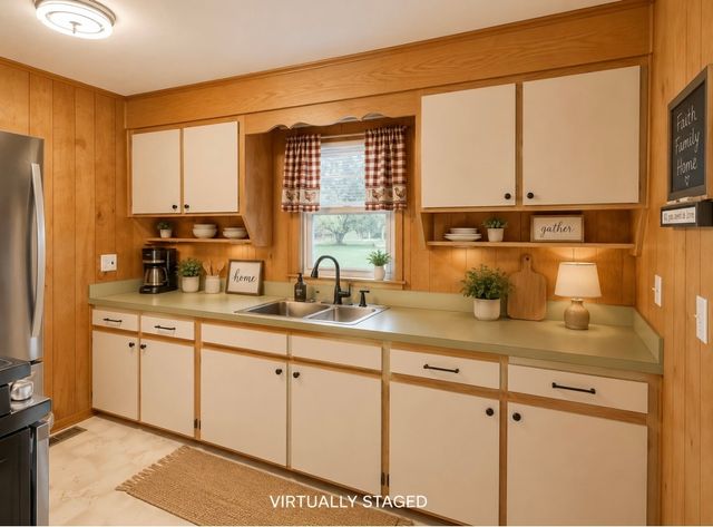 325 Spring St, Wartrace, TN 37183