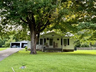 325 Spring St, Wartrace, TN 37183