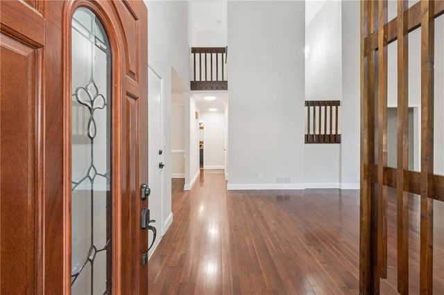 130 Lakeview W Ridge, Roswell, GA 30076