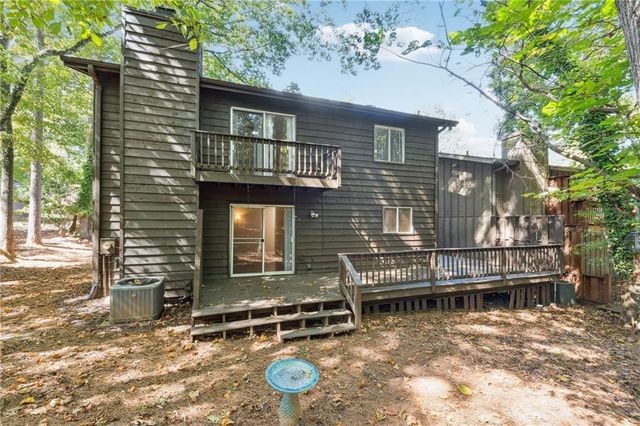 130 Lakeview W Ridge, Roswell, GA 30076