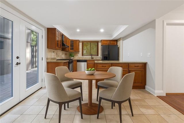 130 Lakeview W Ridge, Roswell, GA 30076