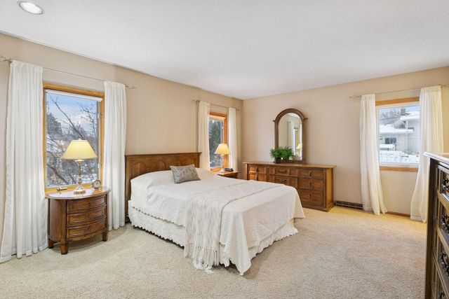 3420 Maplewood Drive, Saint Anthony, MN 55418