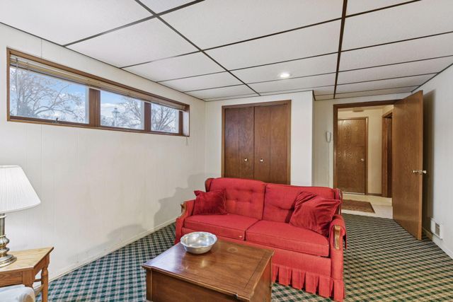 3420 Maplewood Drive, Saint Anthony, MN 55418