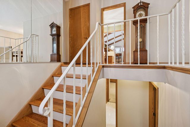 3420 Maplewood Drive, Saint Anthony, MN 55418