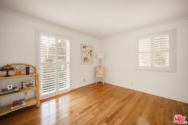 1100 Pine Oak Lane, Pasadena, CA 91105