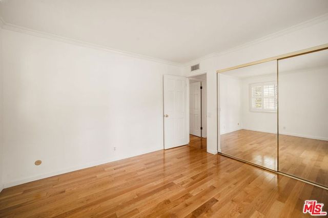 1100 Pine Oak Lane, Pasadena, CA 91105