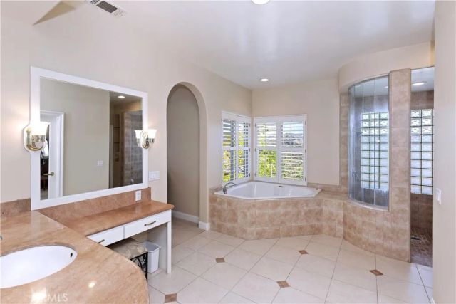 43845 Calle De Velardo, Temecula, CA 92592