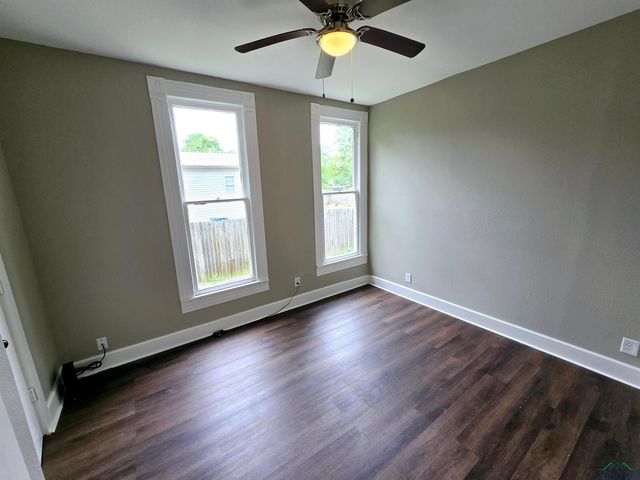 605 E Rusk St, Marshall, TX 75670