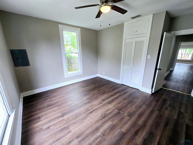 605 E Rusk St, Marshall, TX 75670