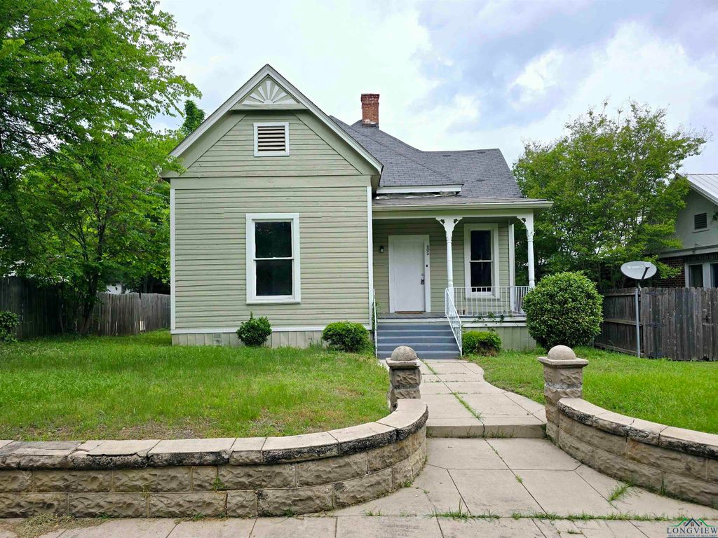 605 E Rusk St, Marshall, TX 75670