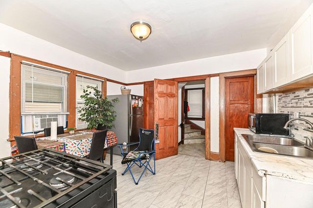 3871 N 25th STREET, Milwaukee, WI 53206