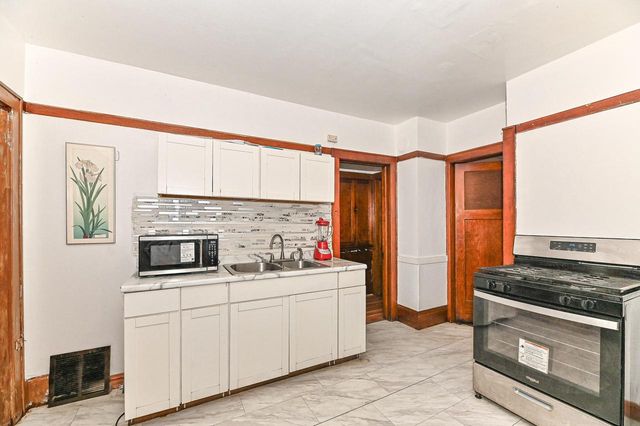 3871 N 25th STREET, Milwaukee, WI 53206