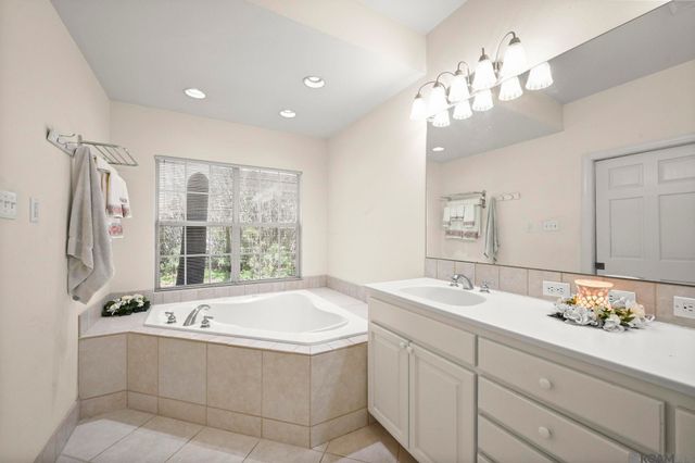 39797 River Oaks Dr, Ponchatoula, LA 70454