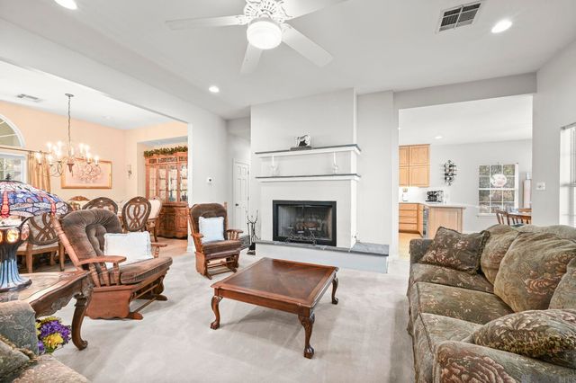 39797 River Oaks Dr, Ponchatoula, LA 70454