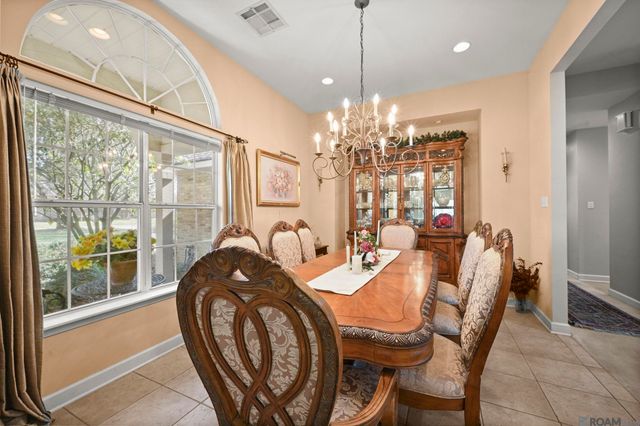 39797 River Oaks Dr, Ponchatoula, LA 70454