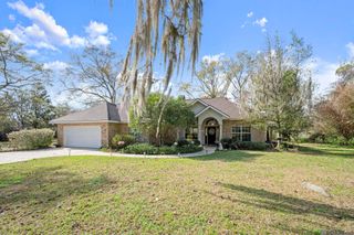 39797 River Oaks Dr, Ponchatoula, LA 70454