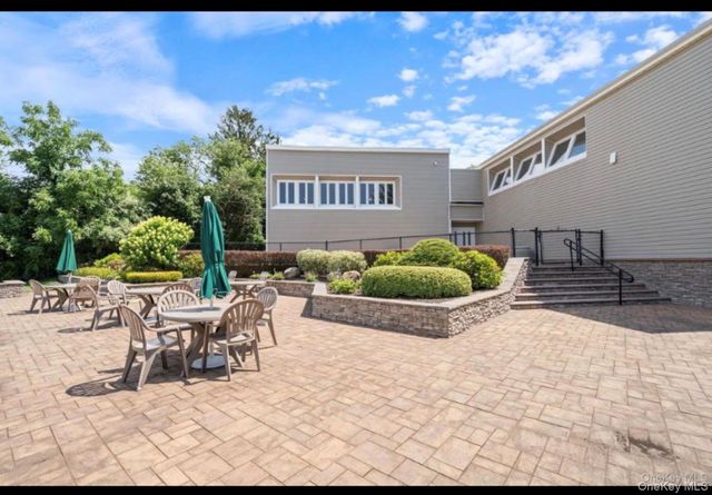 4 Dove Path, Coram, NY 11727