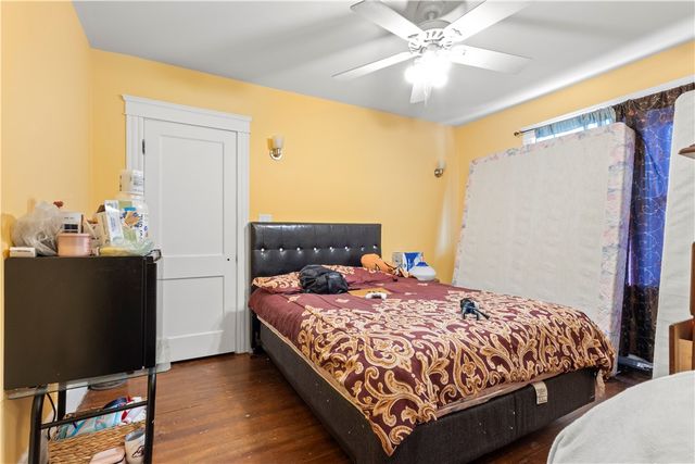 51 Oakland Avenue, Cranston, RI 02910