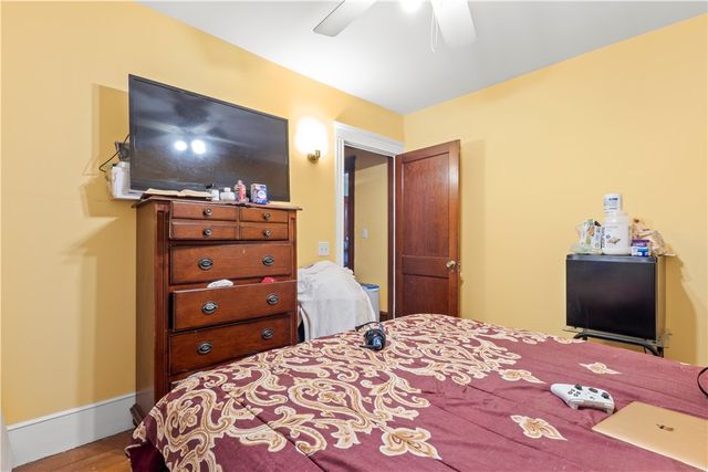 51 Oakland Avenue, Cranston, RI 02910