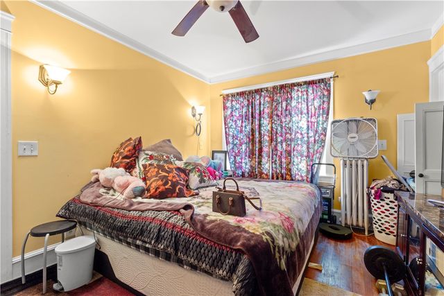 51 Oakland Avenue, Cranston, RI 02910