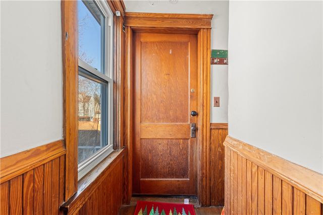 51 Oakland Avenue, Cranston, RI 02910