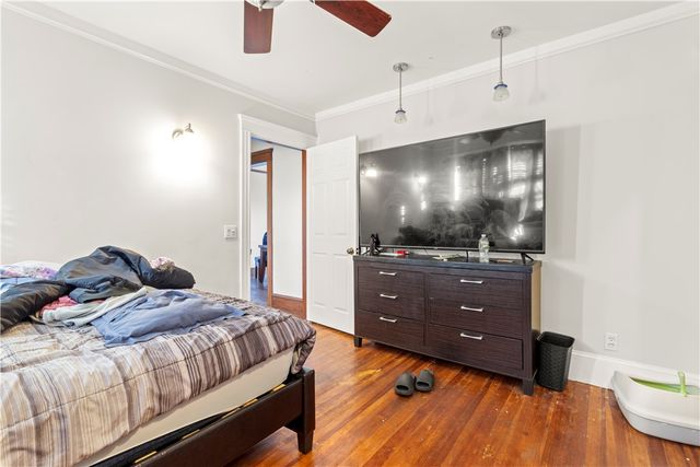 51 Oakland Avenue, Cranston, RI 02910